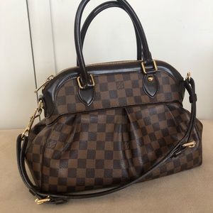 LOUIS VUITTON Bag - Like New